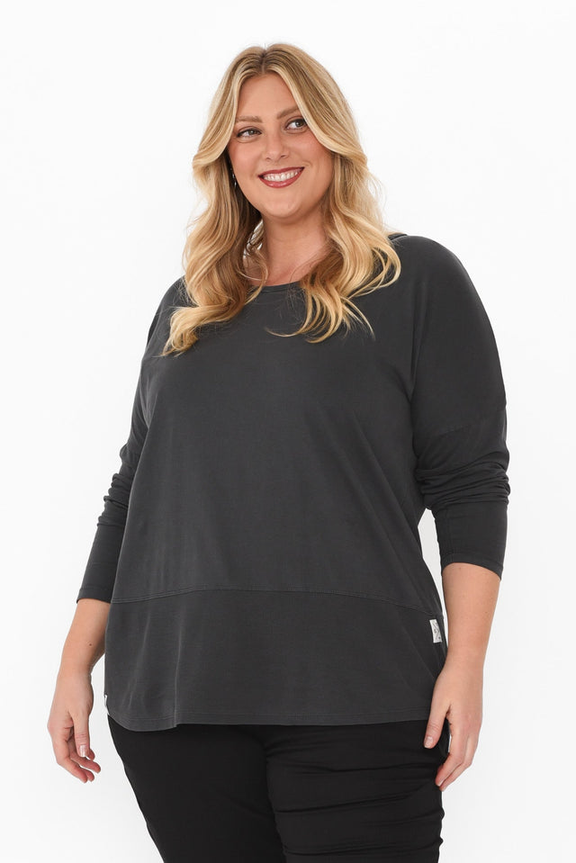 plus-size,curve-basics,curve-tops,plus-size-sleeved-tops,plus-size-cotton-tops,plus-size-basic-tops,plus-size-winter-clothing,alt text|model:Caitlin image 7
