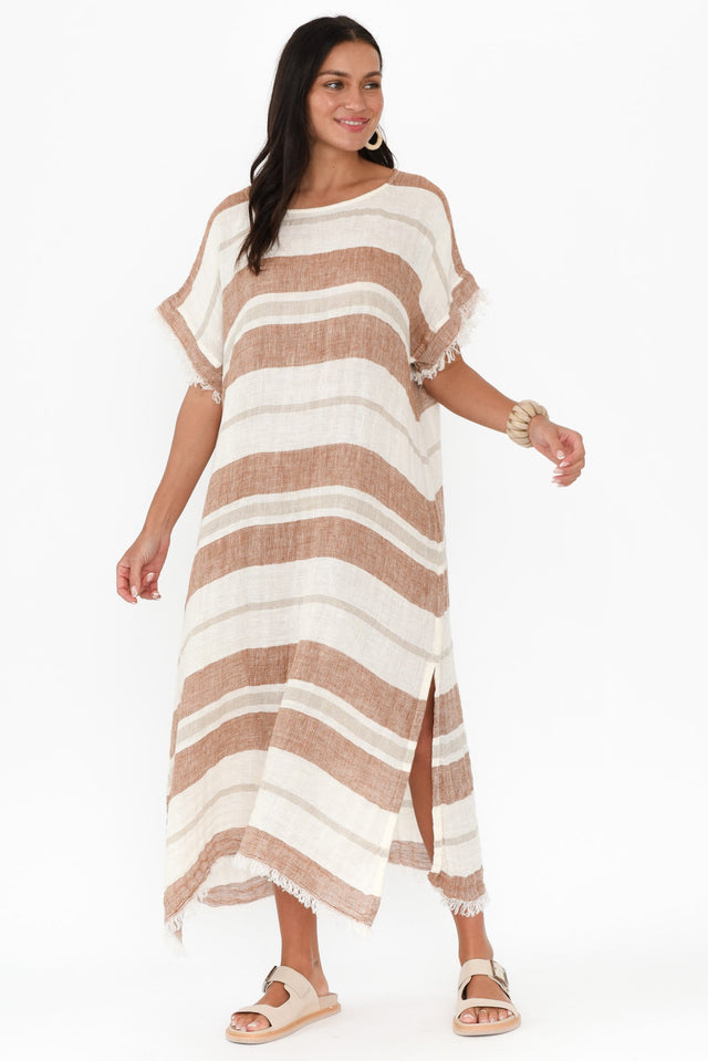 alt text|model:Brontie image 3