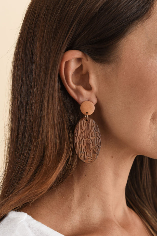 Gany Brown Oval Pendant Earrings image 2