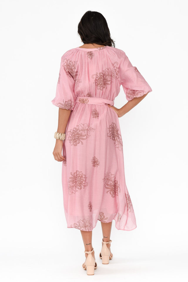 alt text|model:Brontie image 5