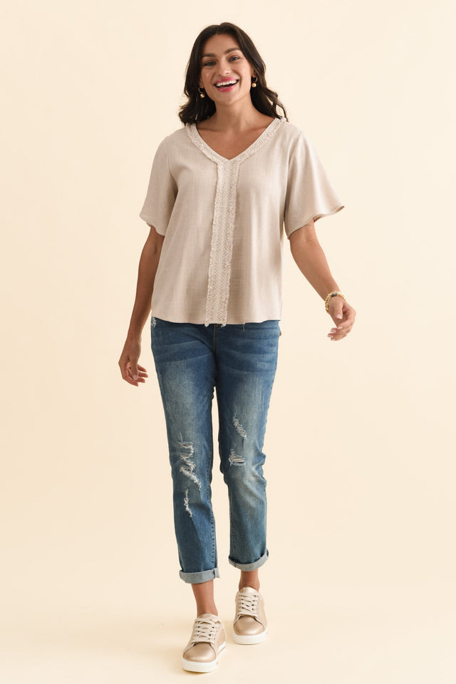 alt text|model:Brontie image 6