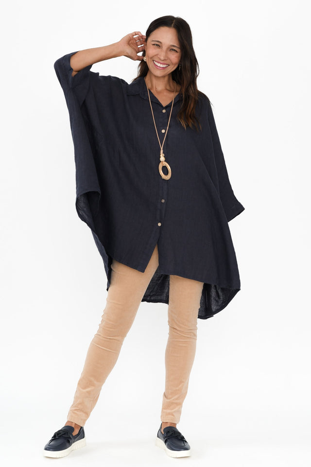 alt text|model:Cara image 3