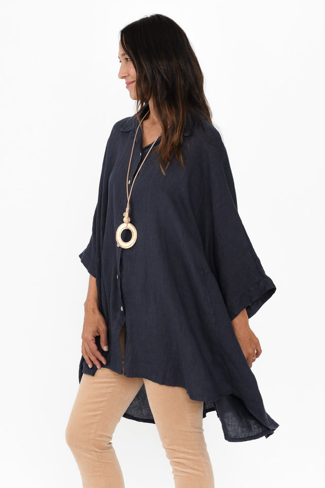 alt text|model:Cara image 4