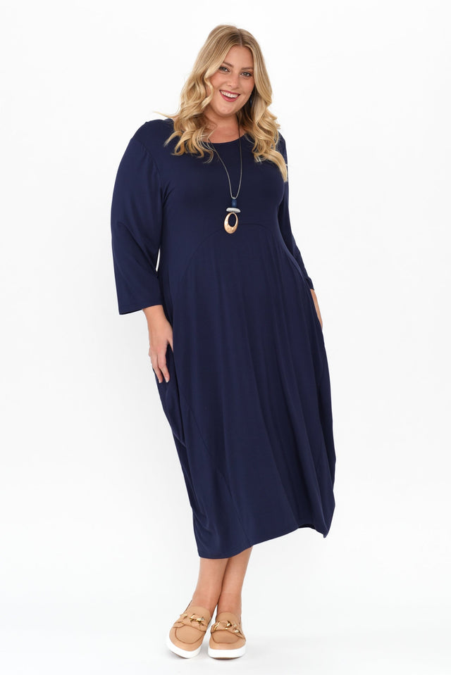 plus-size,curve-dresses,plus-size-sleeved-dresses,plus-size-below-knee-dresses,plus-size-midi-dresses alt text|model:Caitlin image 8