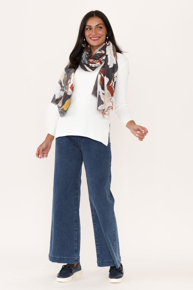 alt text|model:Brontie image 3