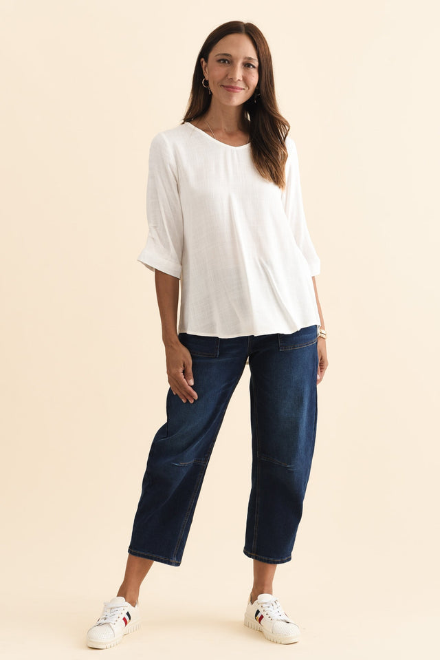 alt text|model:Cara image 7