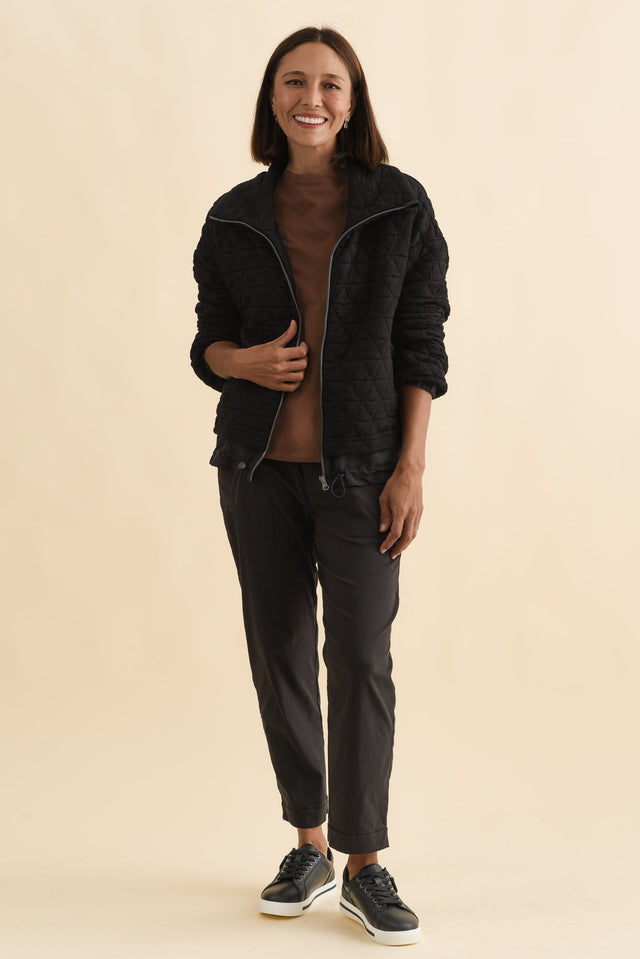 alt text|model:Cara image 6