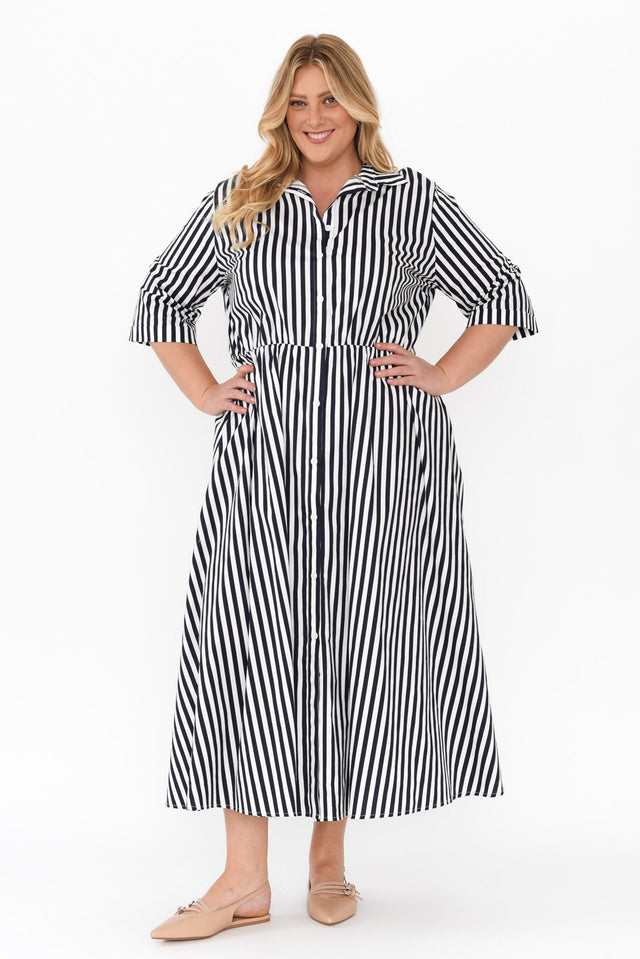 alt text|model:Caitlin image 7