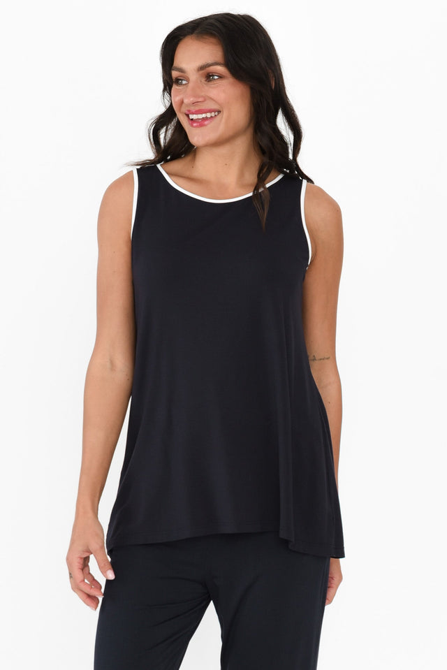 alt text|model:Brontie