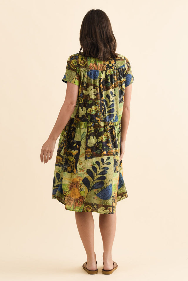 alt text|model:MJ image 4