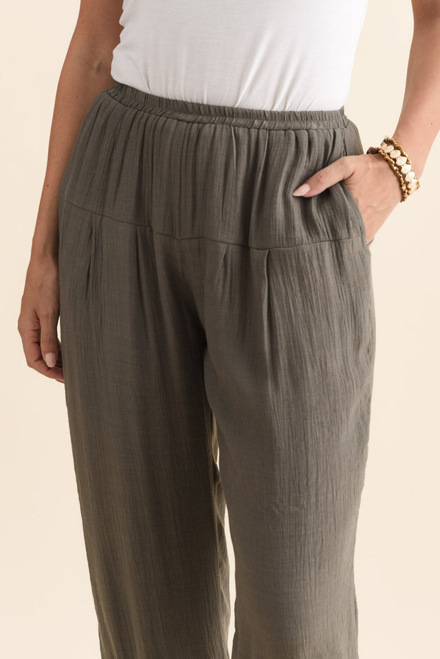 alt text|model:MJ image 5