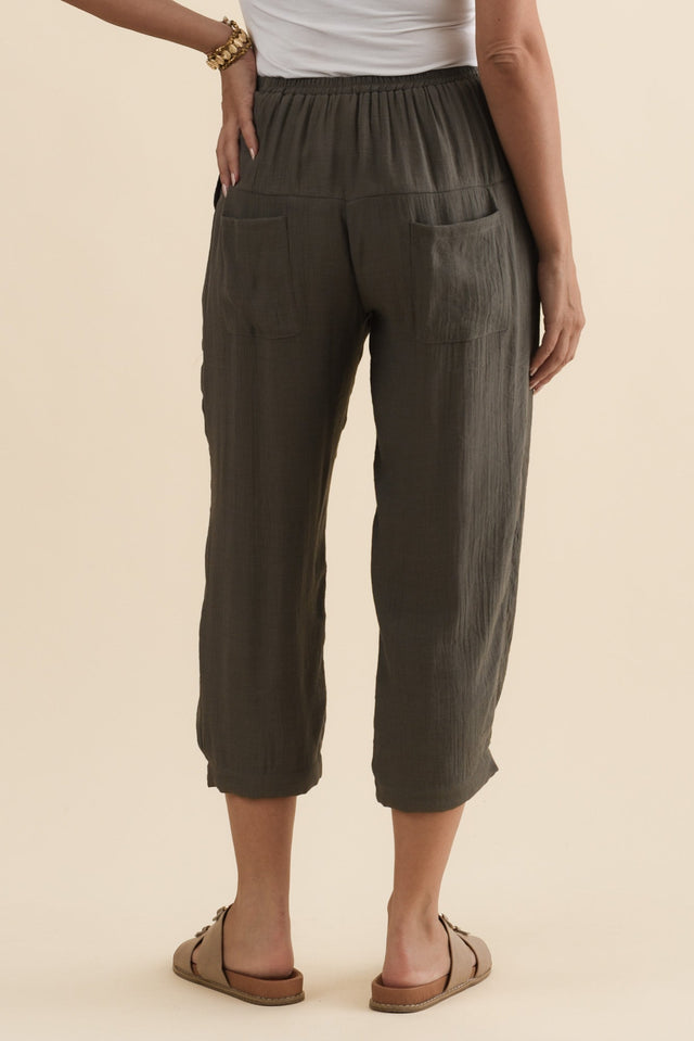 alt text|model:MJ image 4