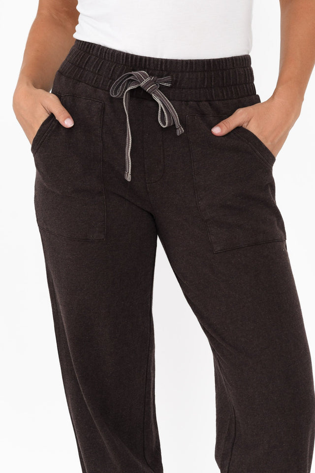 alt text|model:Mollie image 4