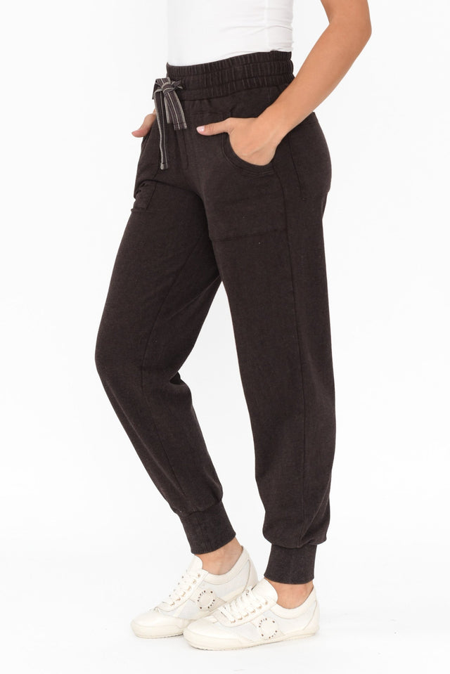 alt text|model:Mollie image 5