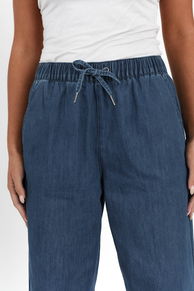 alt text|model:Kirstyn image 7