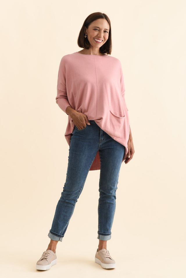 alt text|model:Cara image 6