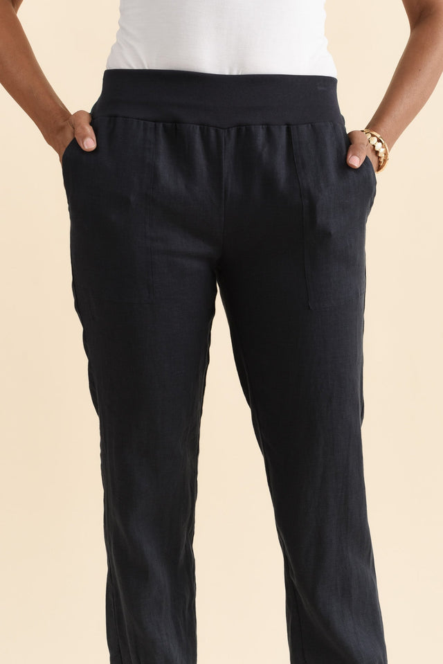 alt text|model:Cara image 6