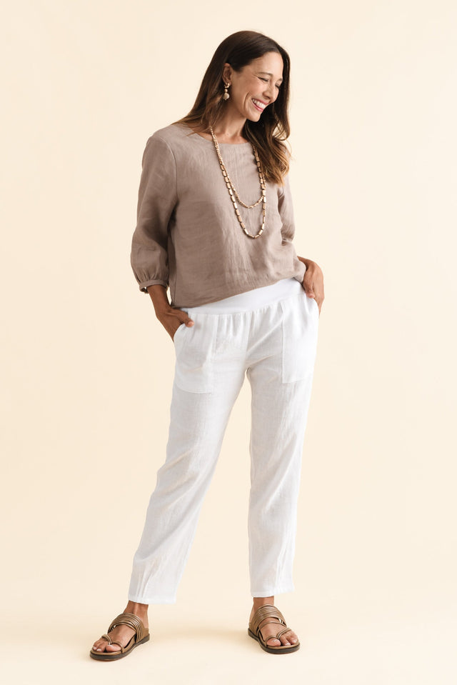 alt text|model:Cara image 6