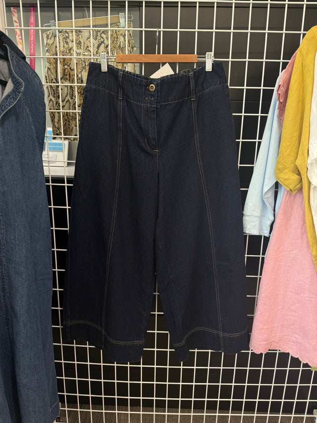REF image 1