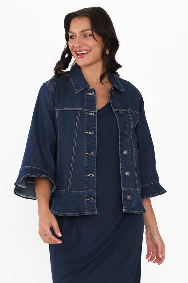 alt text|model:Brontie