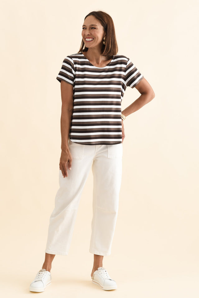 alt text|model:Cara image 6