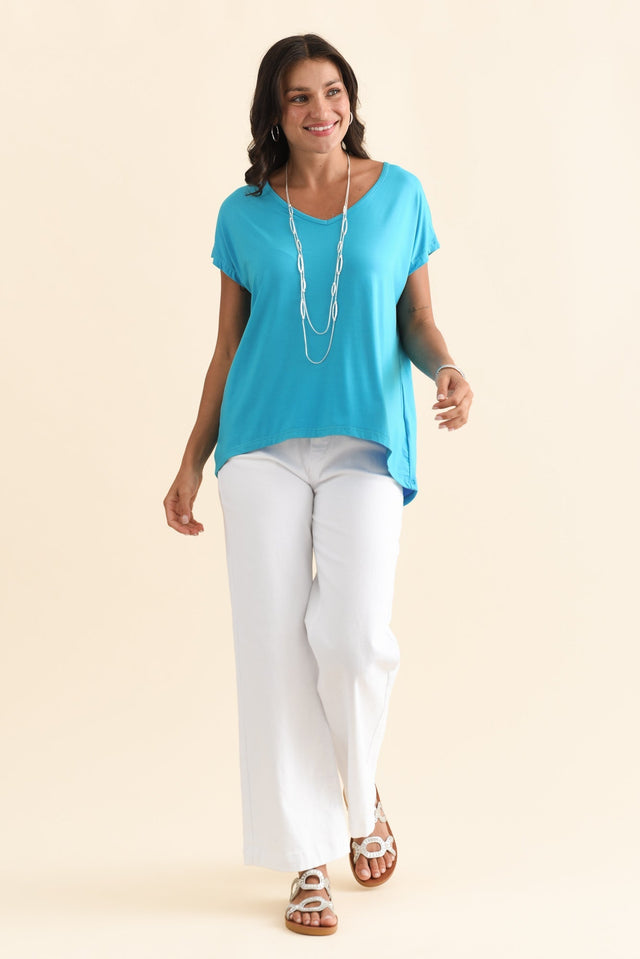 alt text|model:Brontie image 7