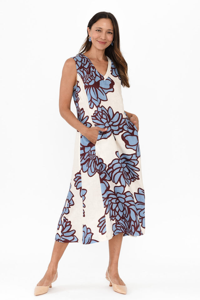 alt text|model:Cara image 7