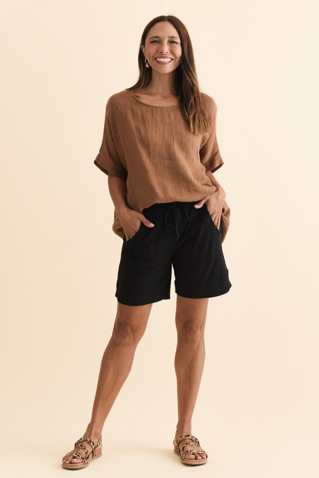 alt text|model:Cara image 8