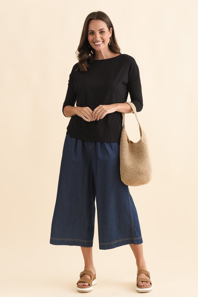 alt text|model:MJ image 3