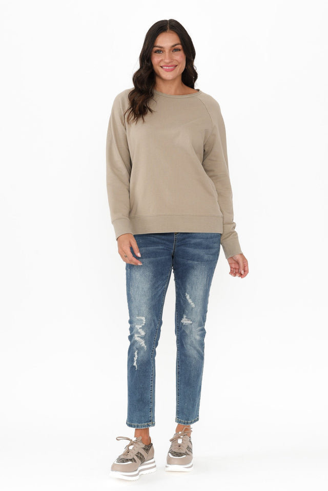 alt text|model:Brontie image 7