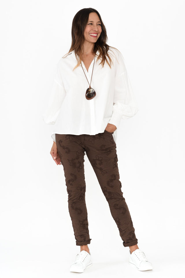 alt text|model:Cara image 6