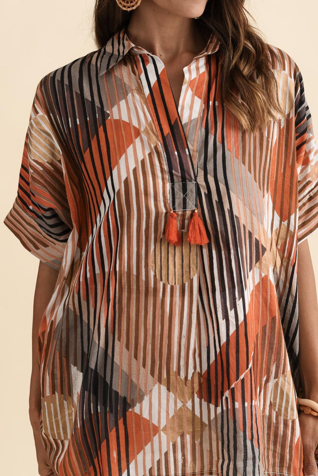 alt text|model:Cara image 6