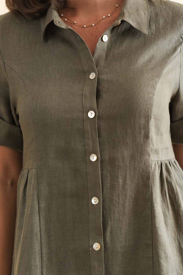 alt text|model:MJ image 5