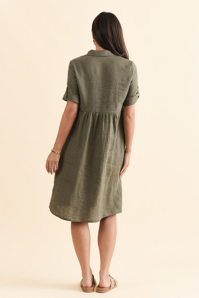 alt text|model:MJ image 6