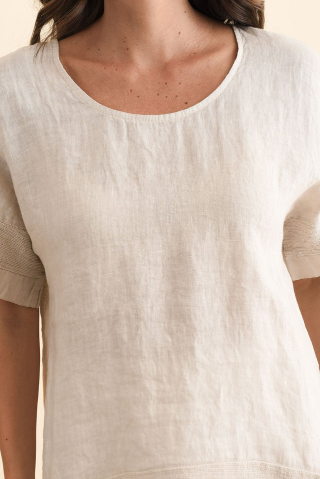 alt text|model:MJ image 7