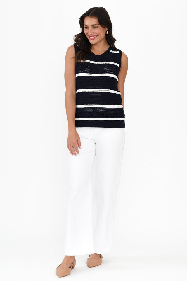 alt text|model:Brontie image 7