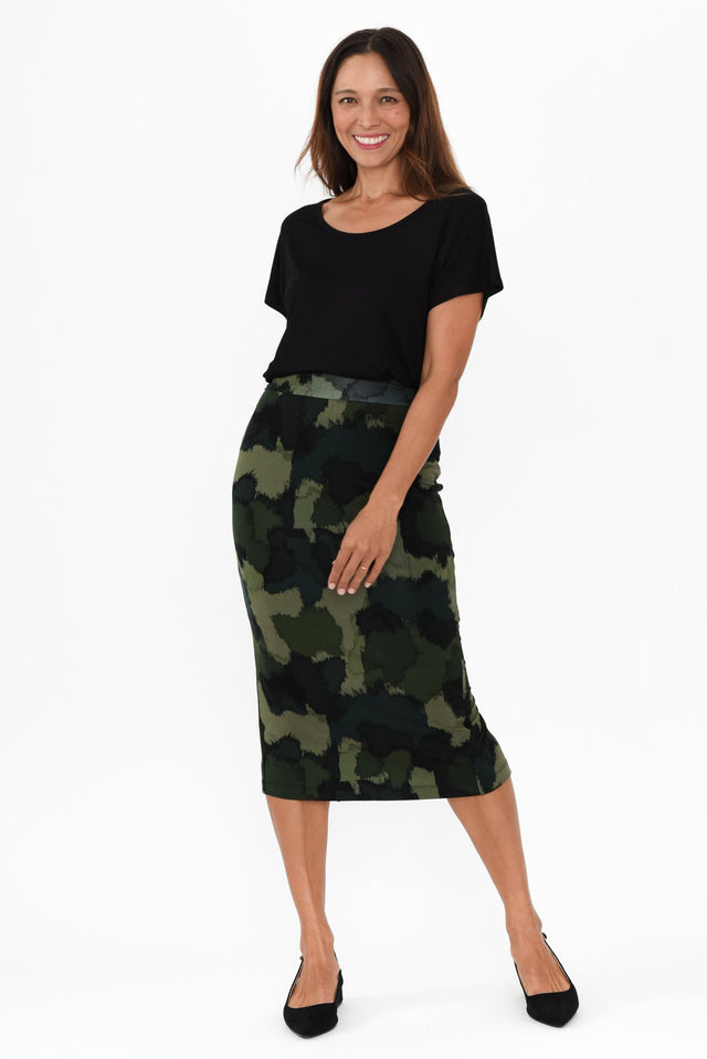 alt text|model:Cara image 8