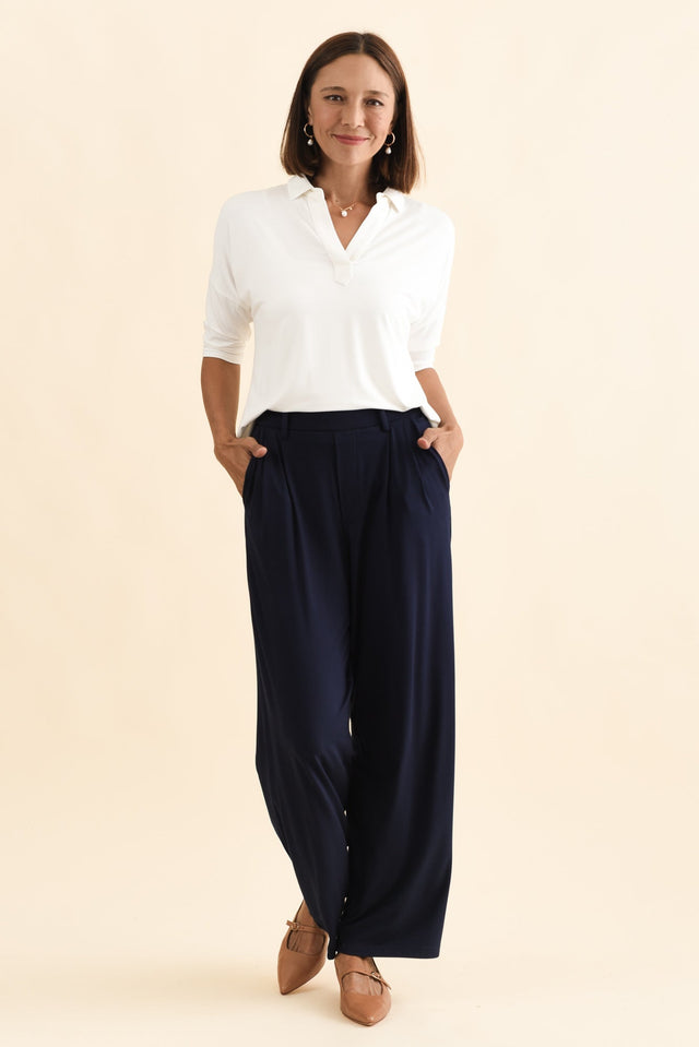 alt text|model:Cara image 6