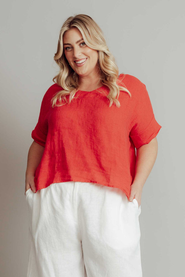 alt text|model:Caitlin image 9