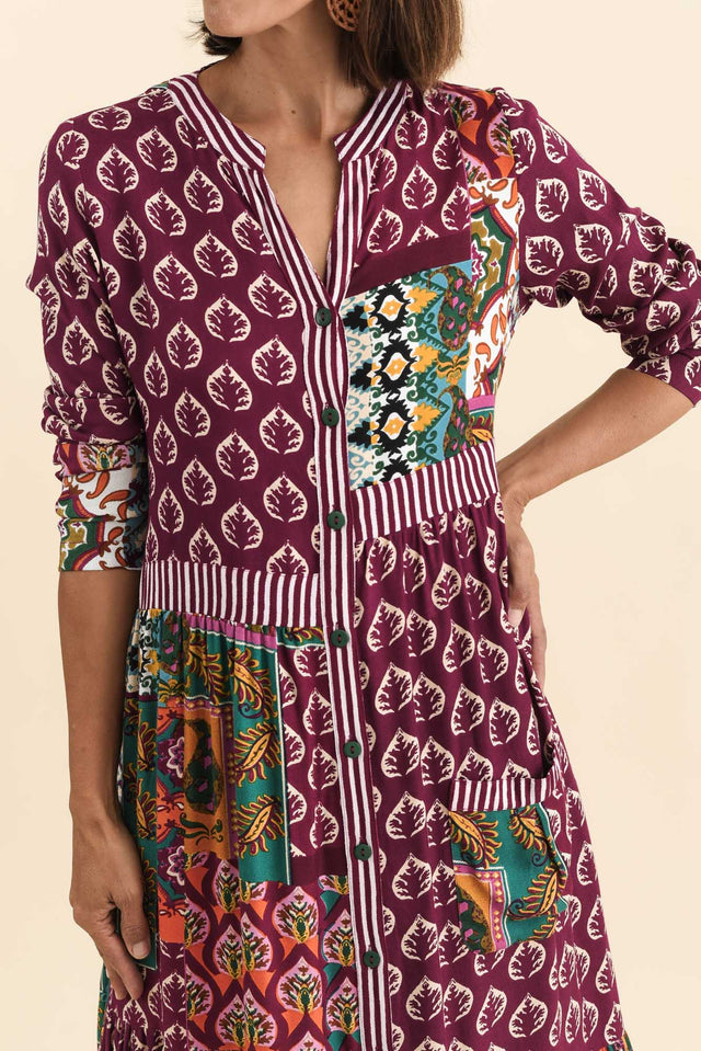 alt text|model:Cara image 5