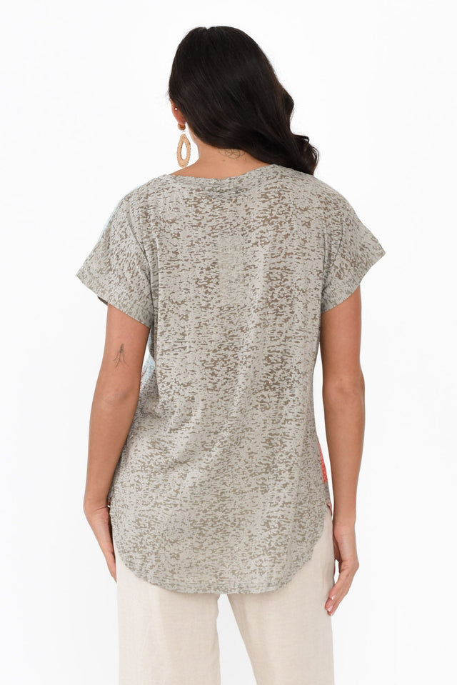 alt text|model:Brontie image 4