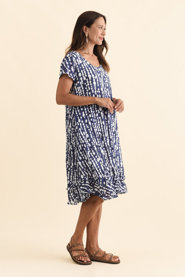 alt text|model:Cara image 5