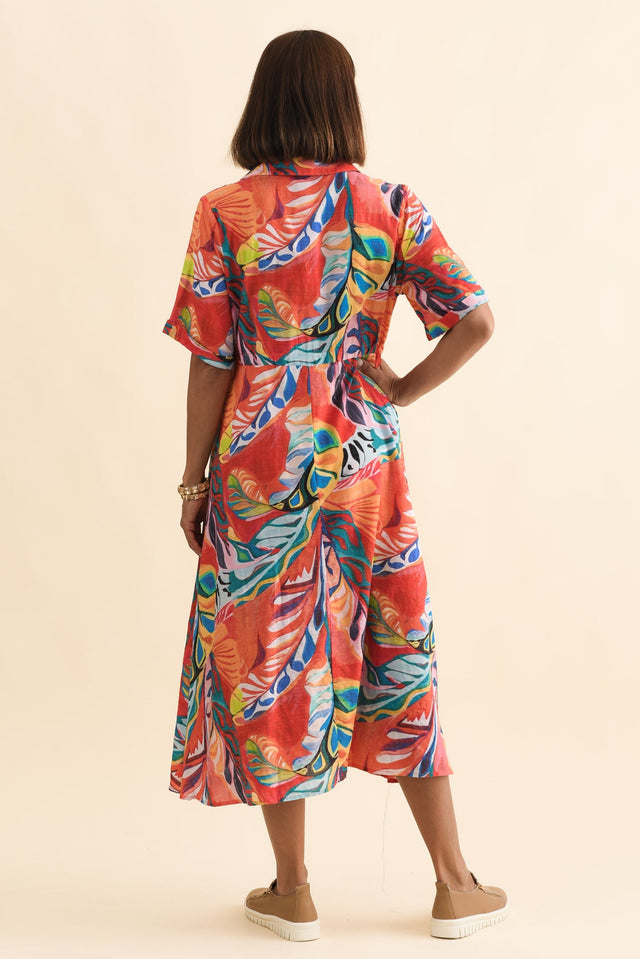 alt text|model:Cara image 4