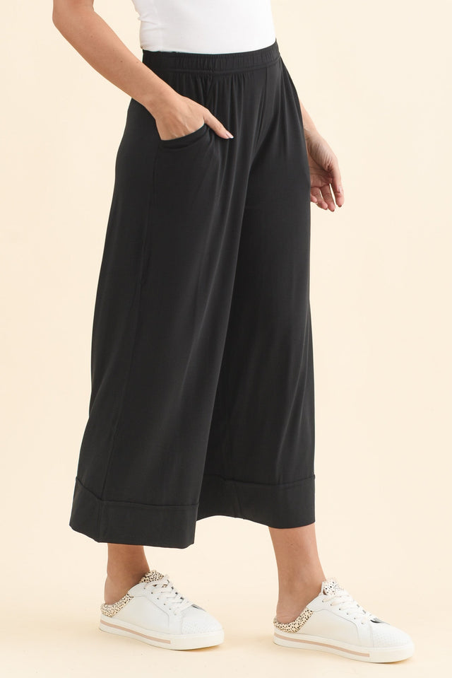 alt text|model:MJ image 4