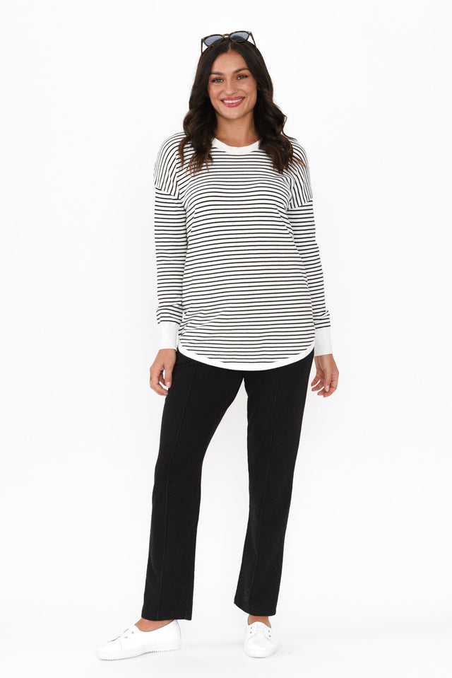 alt text|model:Brontie image 3