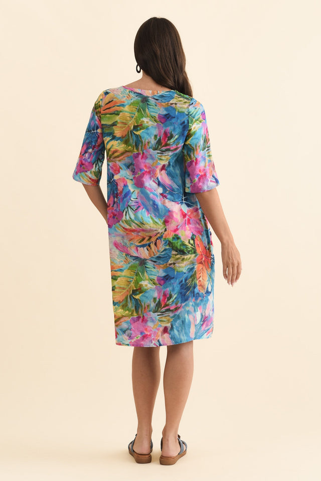 alt text|model:MJ image 6