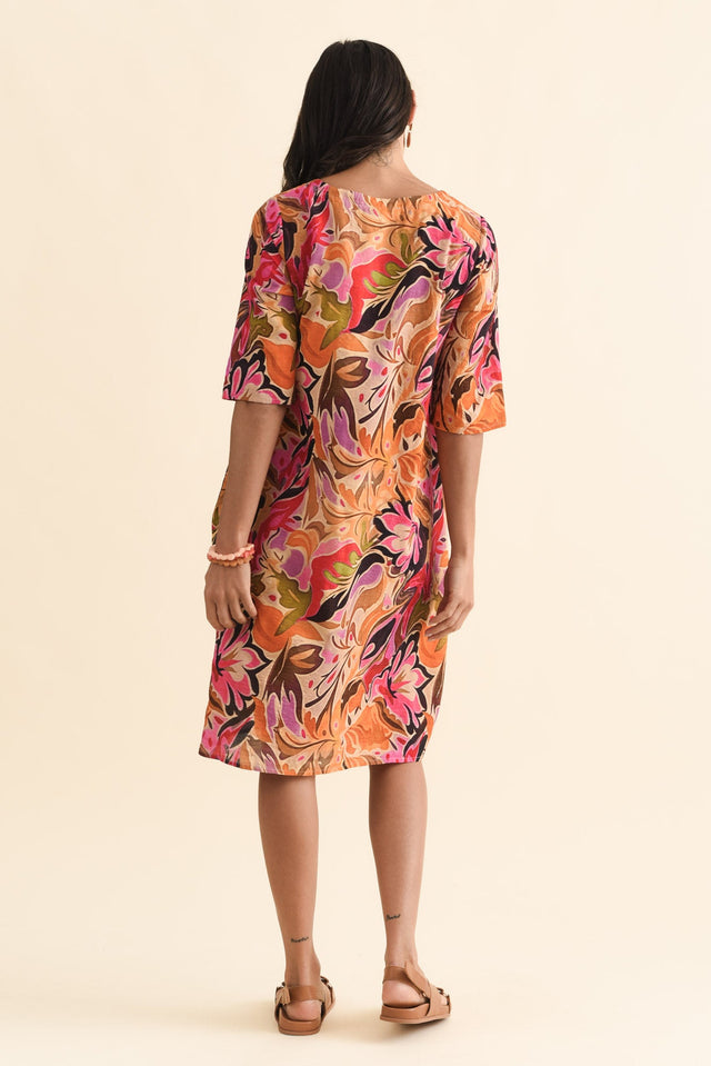 alt text|model:Brontie image 5