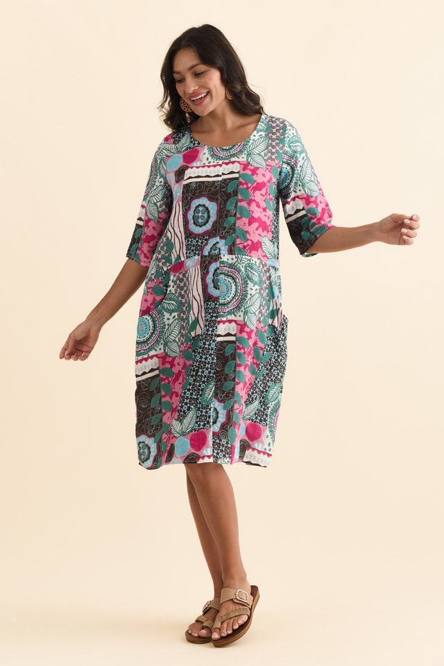 alt text|model:Brontie image 3