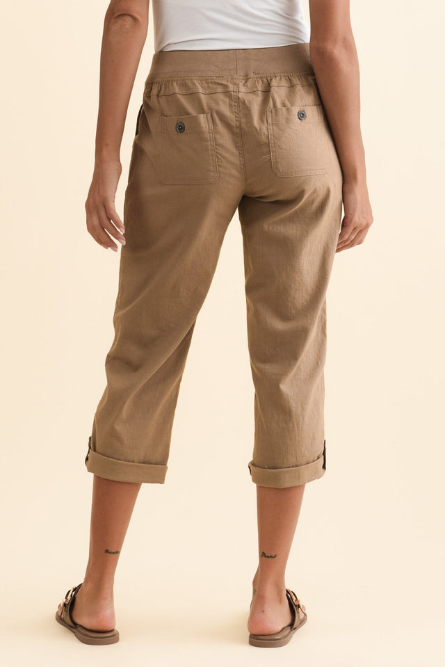 alt text|model:Brontie image 5