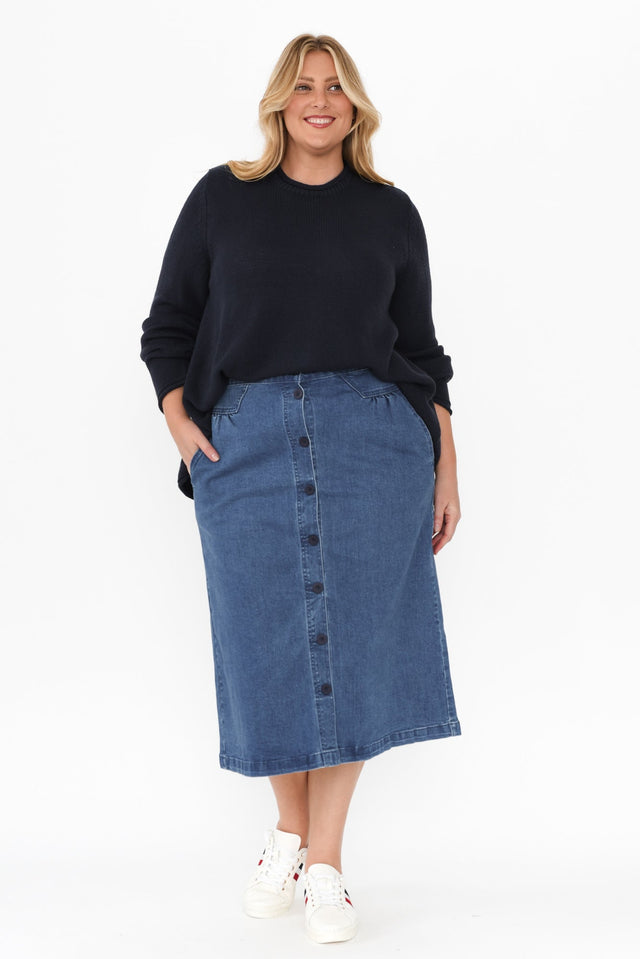 alt text|model:Caitlin image 8